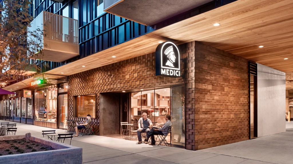 Austin Brew Review: Cafe Medici – The Classic Austin Staple