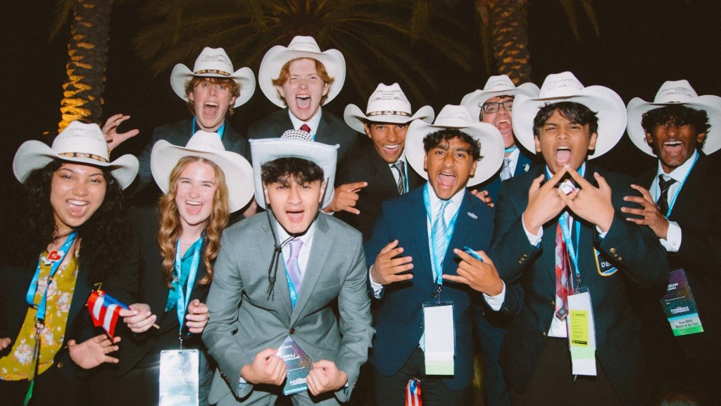 States Mode Activated: How I’m Actually Preparing for DECA This&nbsp;Year